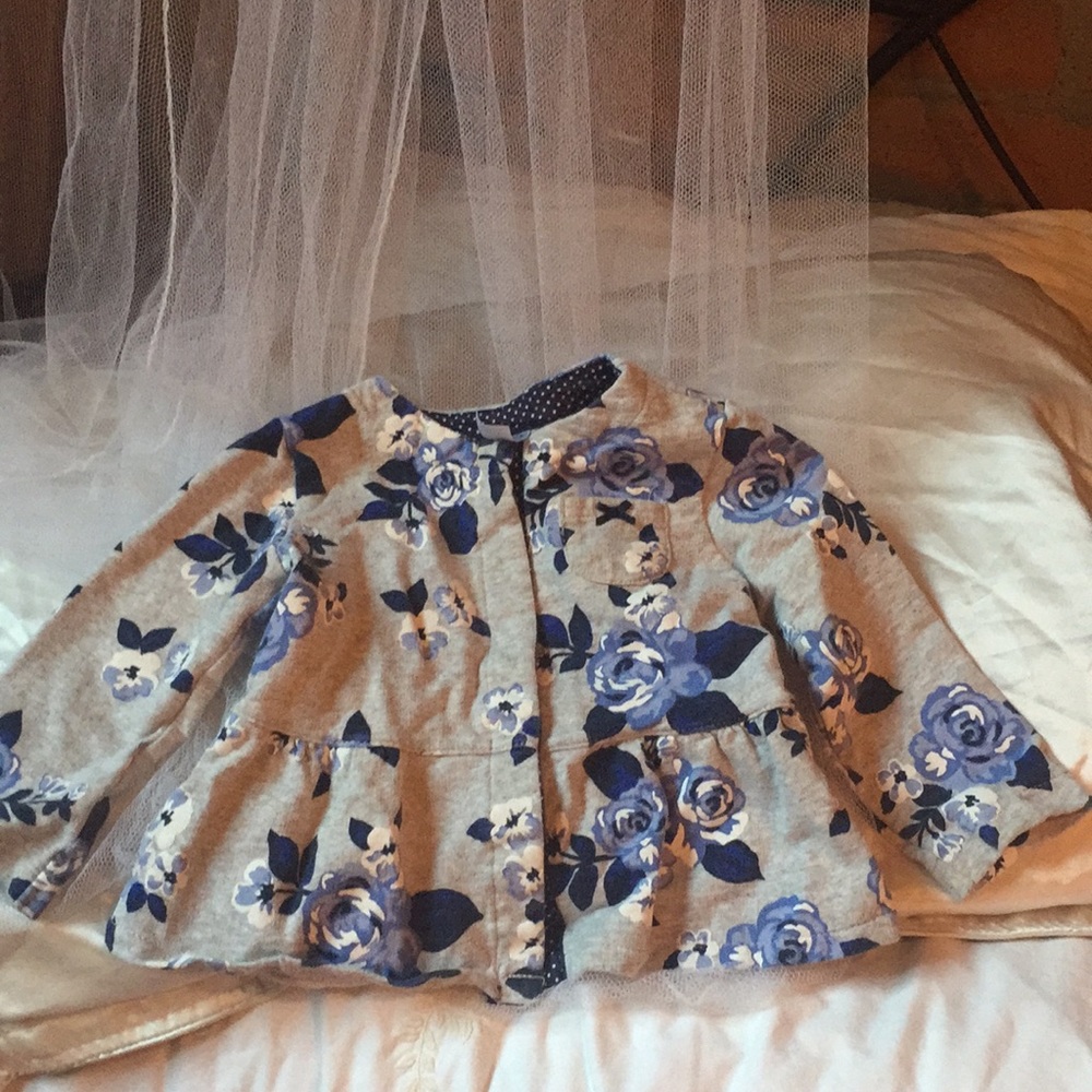 Carter’s baby girl floral cardigan - 18m
